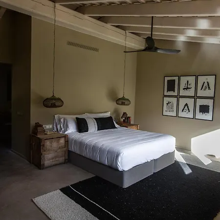 Country house Mas Margot Llora